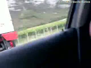 Pieptoasa italian lora masturband-se pe the highway