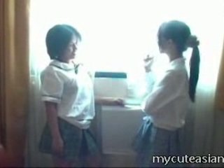 2 teenager 的lesbo 中国的 小鸡 having 性别 周围