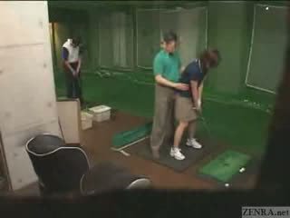 Mycket händer på japanska golf lesson