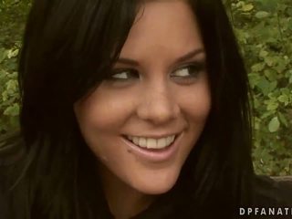 Madison parker enjoys sesso con two boys