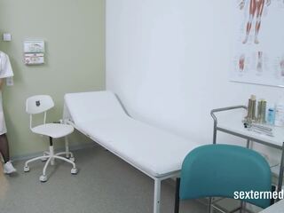 जिनेकोलॉजिकल examination साथ lulu g में हॉस्पिटल: जर्मन पॉर्न द्वारा sextermedia