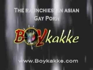 Homosexuální asijské fuckfest turns do bukkake session