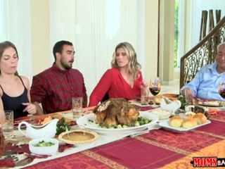 Майки bang тийн - палав семейство thanksgiving <span class=duration>- 10 min</span>
