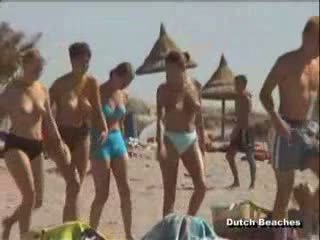 Zandvoort holandské pláž bez trička nudista titties 22
