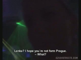 Lenka gets körd i den disco för kontanter