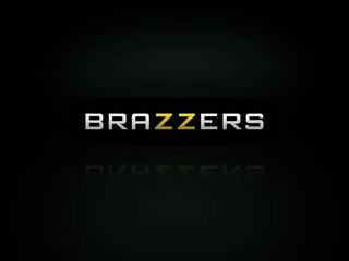 Brazzers - milf lezley zen gets paid pour sexe