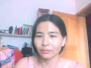 Κινέζικο μητέρα που θα ήθελα να γαμήσω flashes μικροσκοπικός στήθη